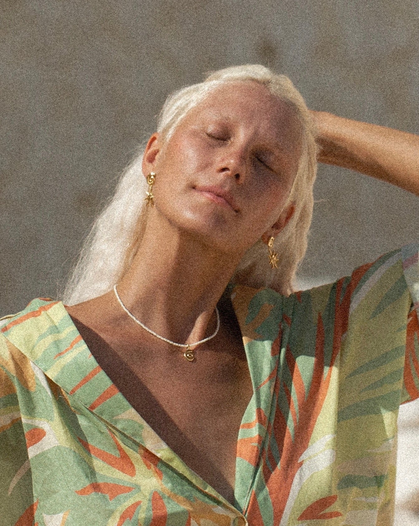Vacation Necklace / Coconut