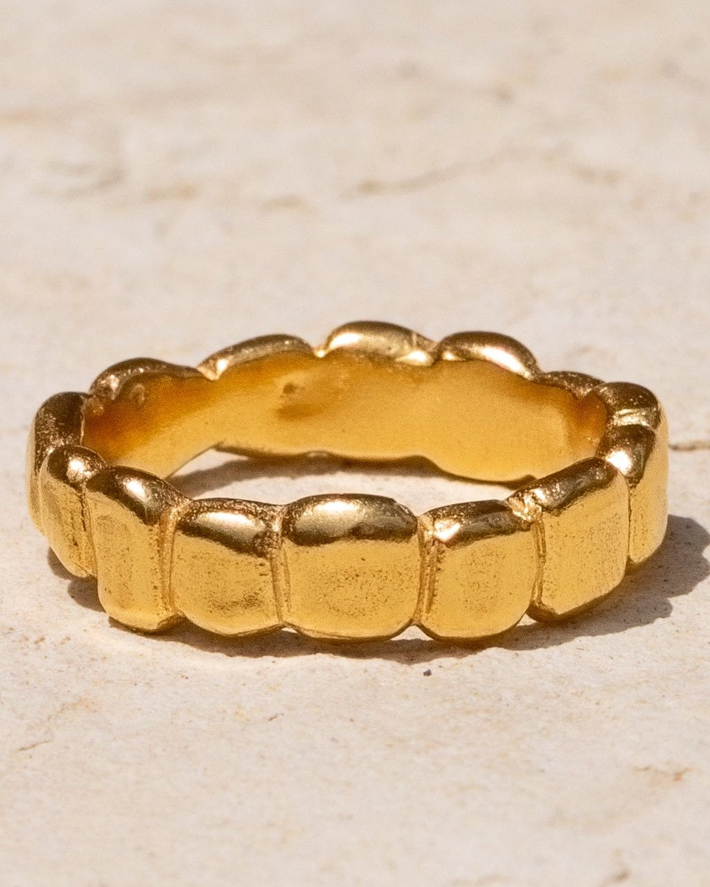 PEBBLE RING