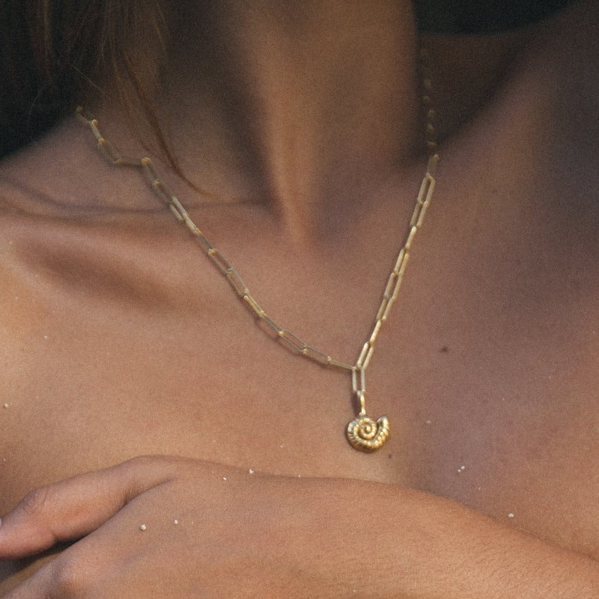 we.ar the sea necklace / sample sale