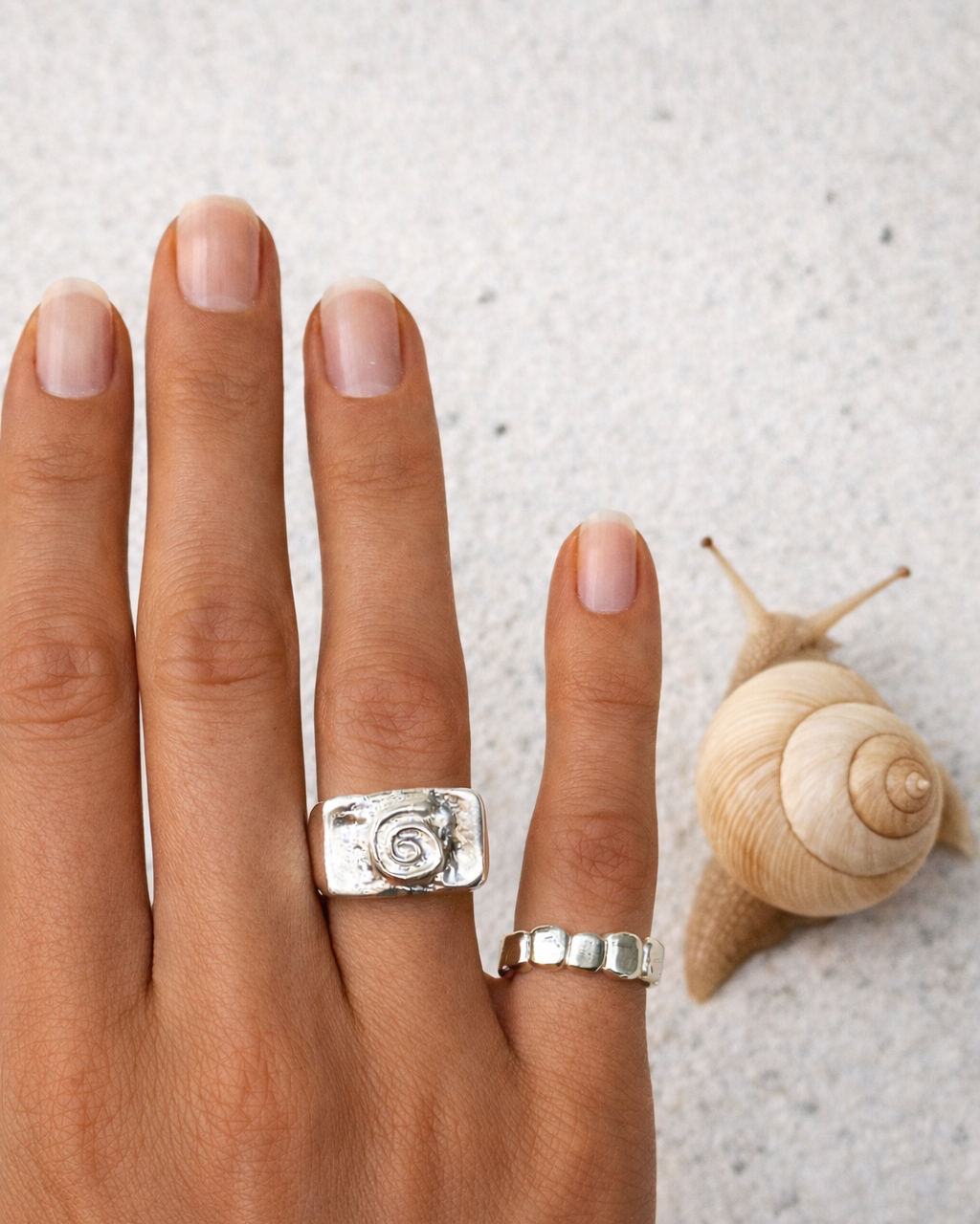 PEBBLE RING