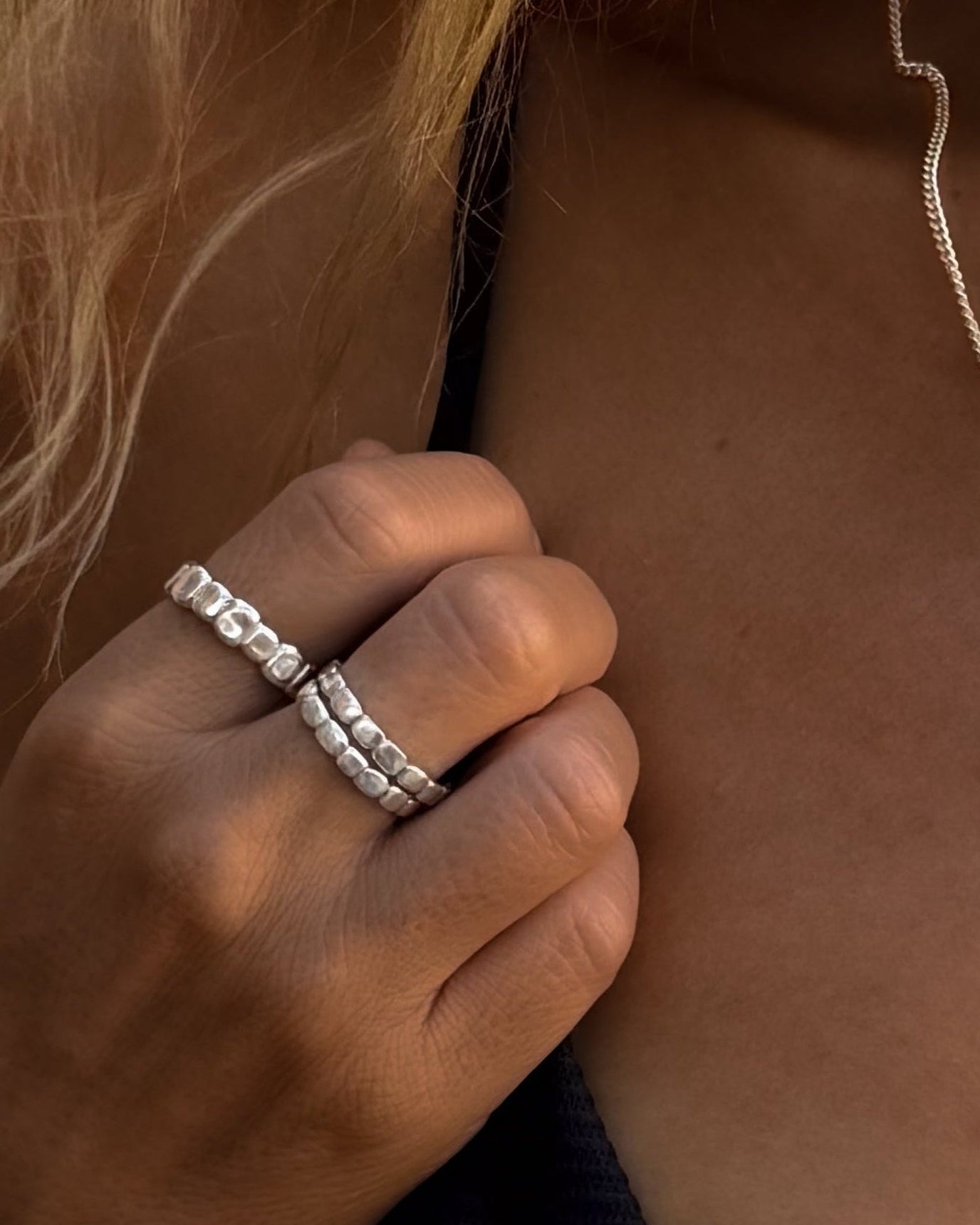MINI PEBBLE RING