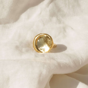 suns reflection in moon ring